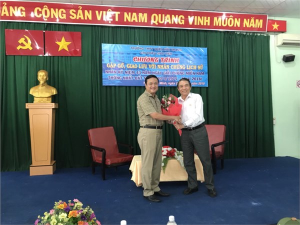 Chương trình gặp gỡ, giao lưu với nhân chứng lịch sử